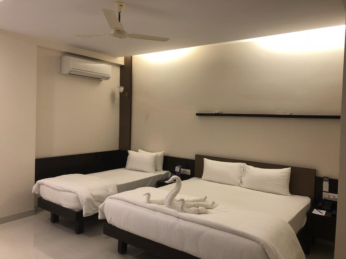 维贾亚普拉基里亚德酒店-Othpl Bijāpur 外观 照片
