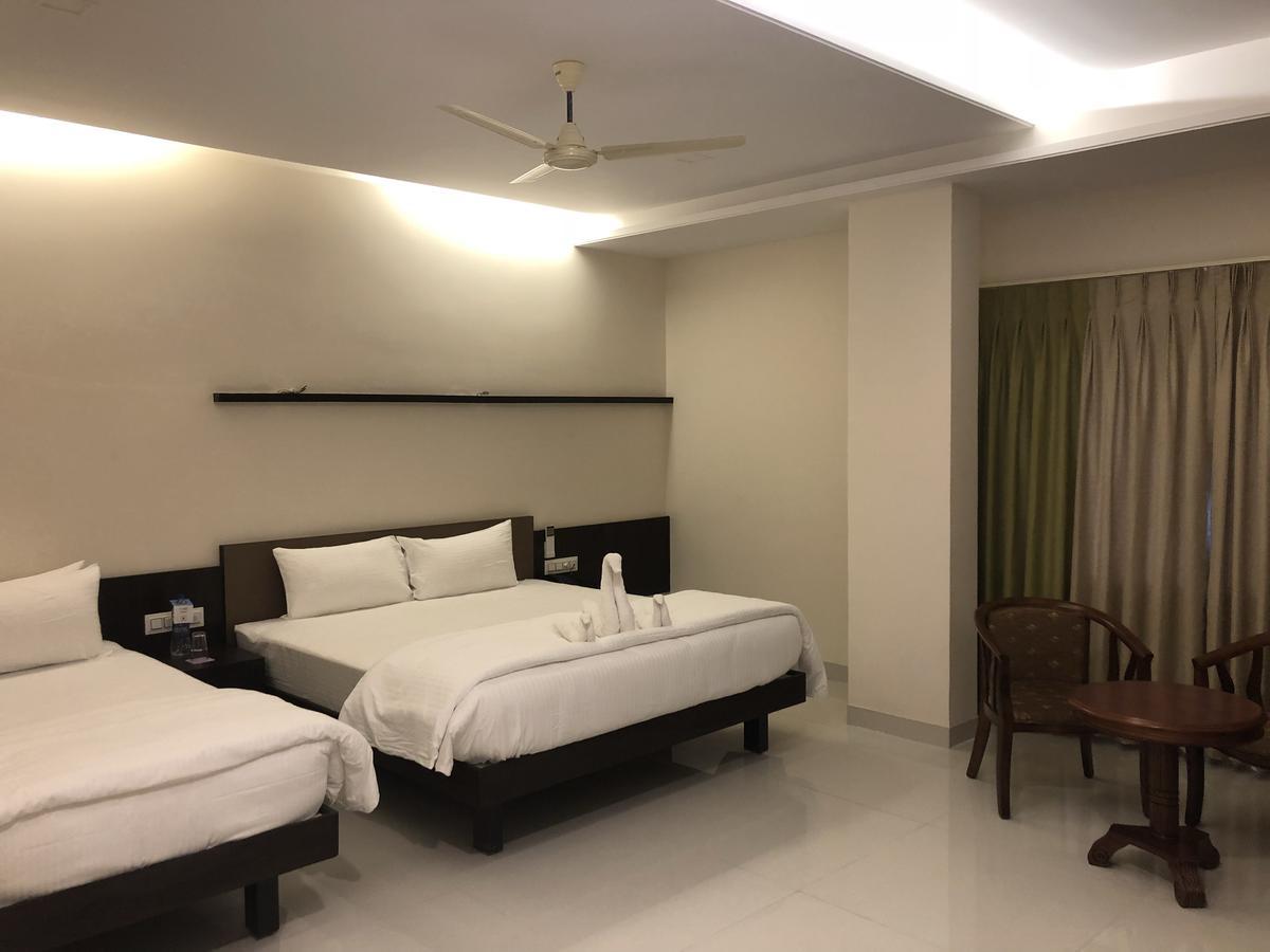维贾亚普拉基里亚德酒店-Othpl Bijāpur 外观 照片